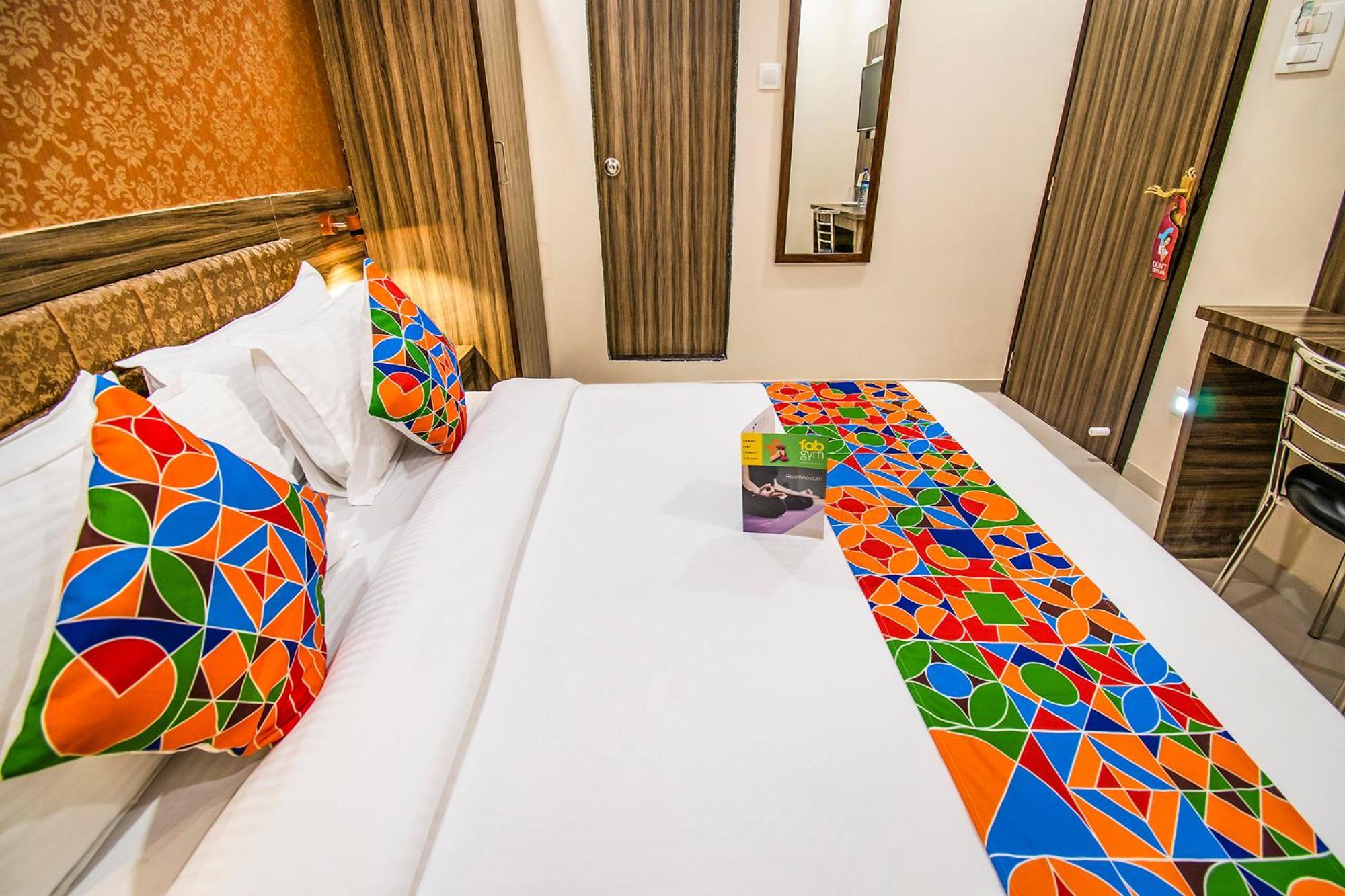 Fabhotel Orange Suites - Nr Mumbai International Airport — Photos 1